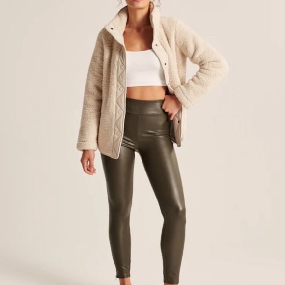 Abercrombie & Fitch Pants - Abercrombie and Fitch Vegan Leather Ankle Zip Leggings sz XS